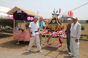 magomejitikaimikoshi 007.jpg